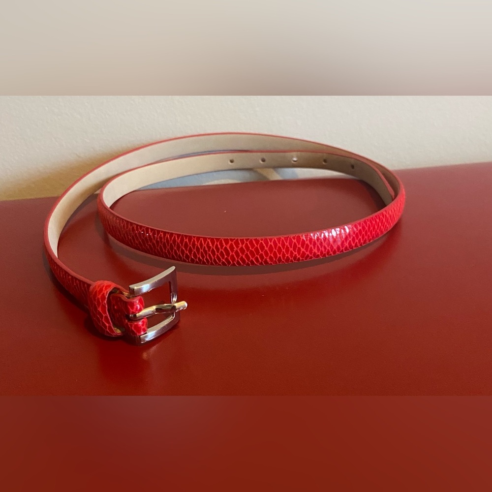 Women’s Red faux-alligator -skin belt with a single-prong buckle. Length 41”